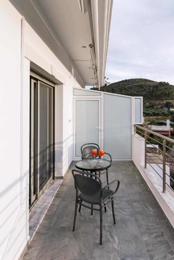 Lychnos Apartments Kamilárion Exterior foto